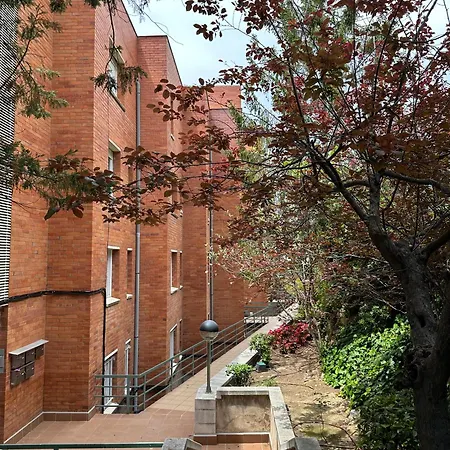 2 Cap Apartment